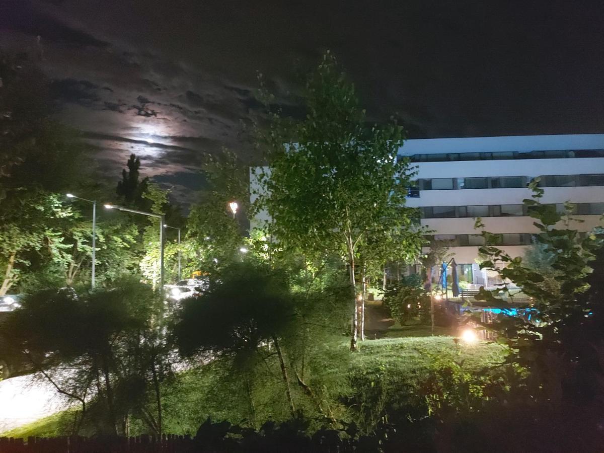 Atria Urban Resort Bucharest Exterior photo